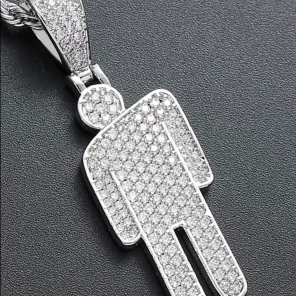 New LARGE Billie Eilish Style Jeweled Blohsh Necklace And  24 Inch Chain